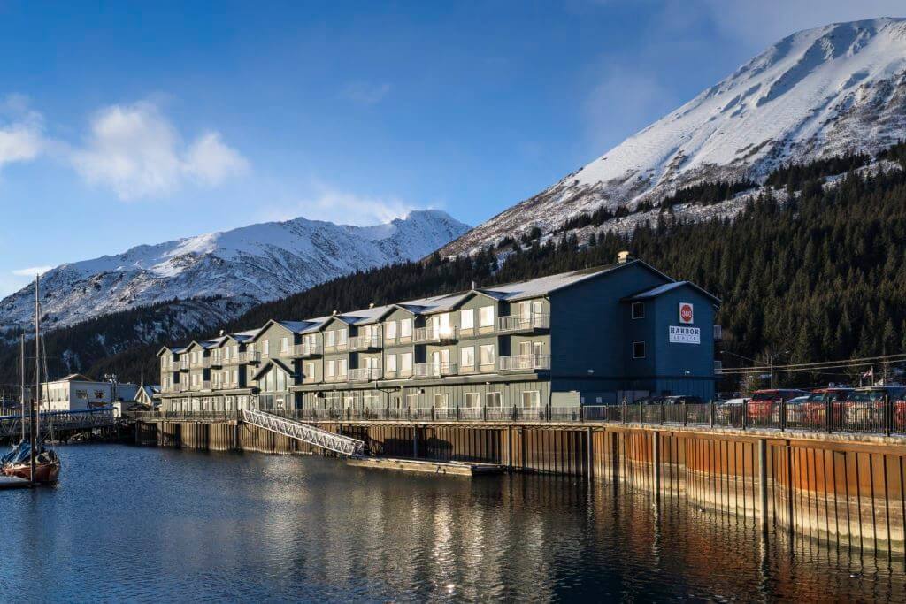 Harbor 360 Hotel in winter